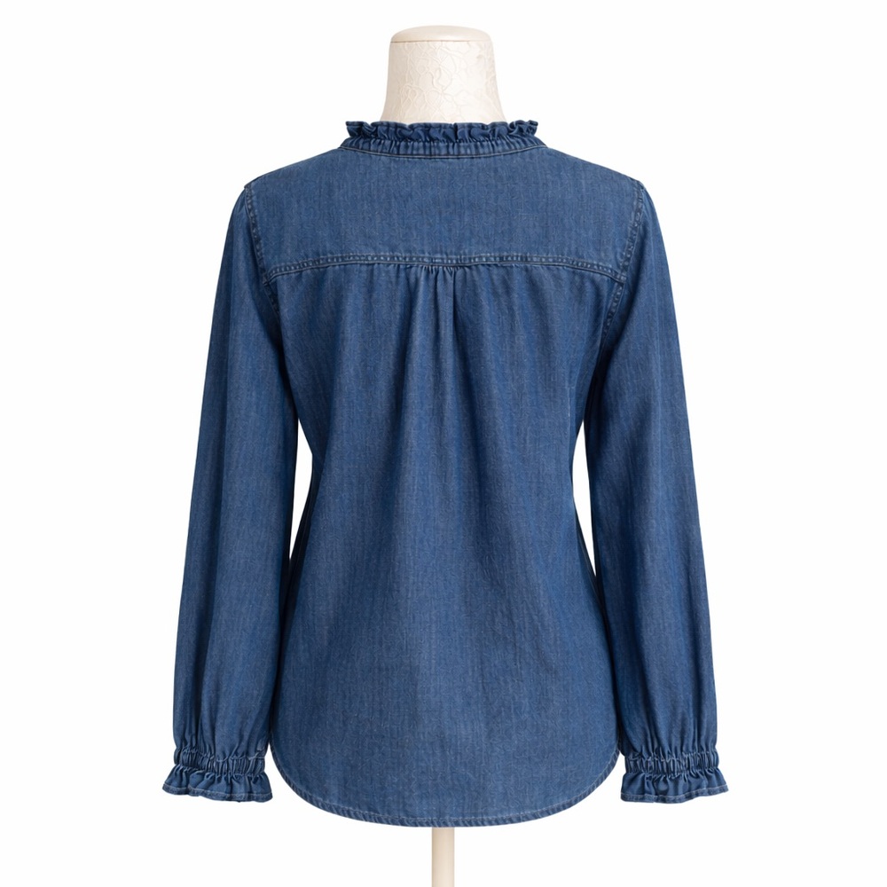 Talbots Stylish Lightweight Denim Top with glass buttons - Picture 3 of 6